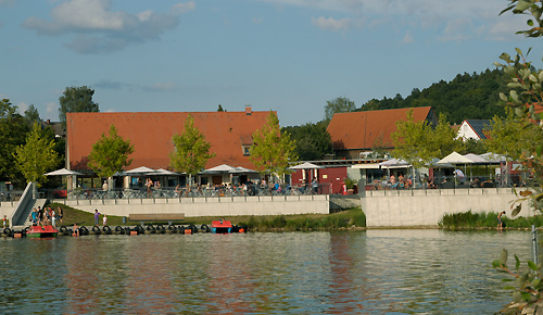 Freizeitanlage mit Terrasse am Igelsbachsee